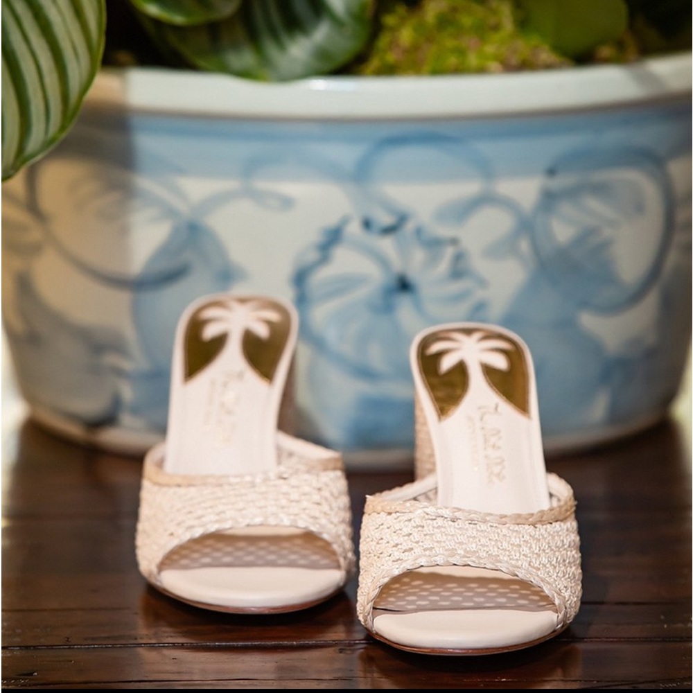 NWT Antonio Melani
x The Nat Note Riviera Woven Metallic Slip-On Mules